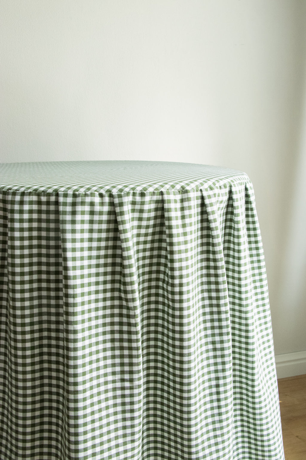 The Table Skirt